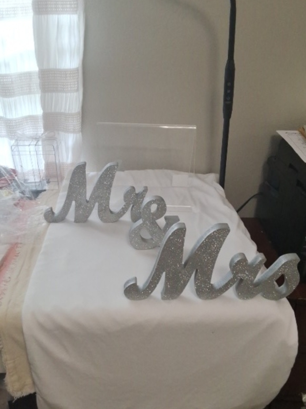 Silver Glitter "Mr & Mrs" Wedding Table Décor Sign NWT
